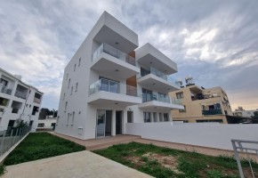 Смежный Дом На продажу  in Tombs of the Kings, Пафос - SL223