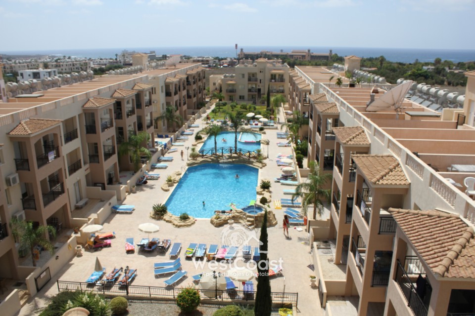 Apartment For Sale  in  Tombs of the Kings