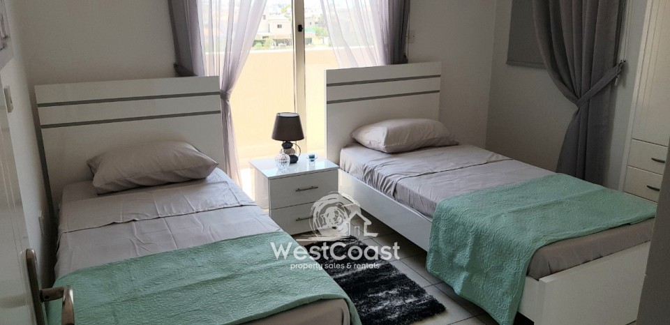 Apartment For Sale  in  Tombs of the Kings
