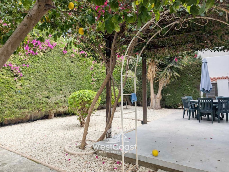 Apartment For Sale  in  Kato Paphos