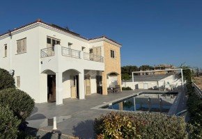 Отдельная Вилла На продажу  in Kissonerga, Пафос - SL23898