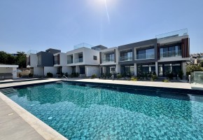 Таунхаус На продажу  in Chloraka, Пафос - SL24005